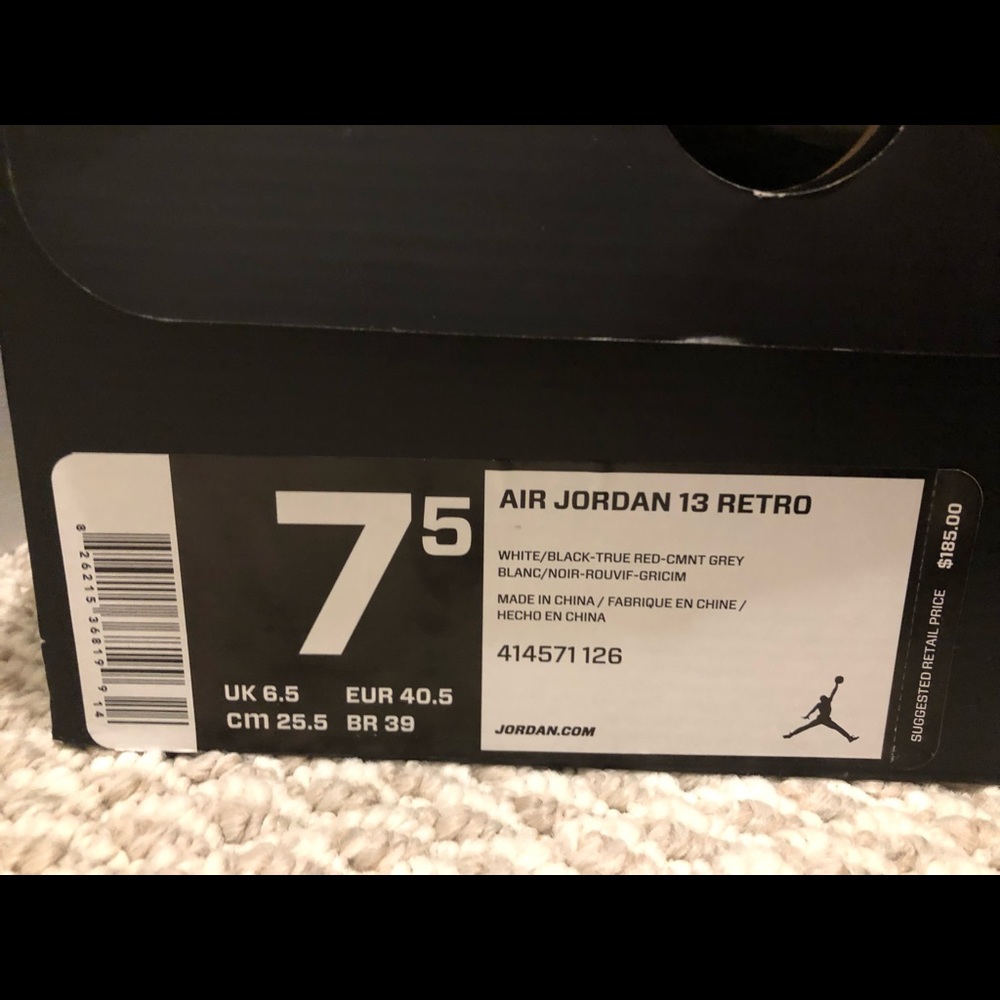 Men’s Jordan - Picture 3 of 4